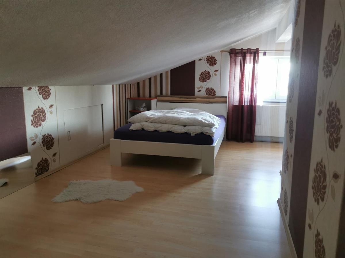 Haus Mit Schoener Aussicht Wg 뮌싱겐 외부 사진