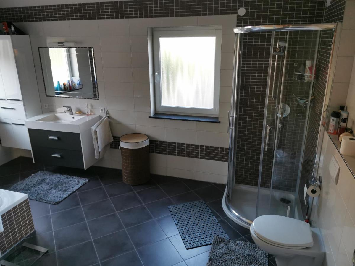 Haus Mit Schoener Aussicht Wg 뮌싱겐 외부 사진